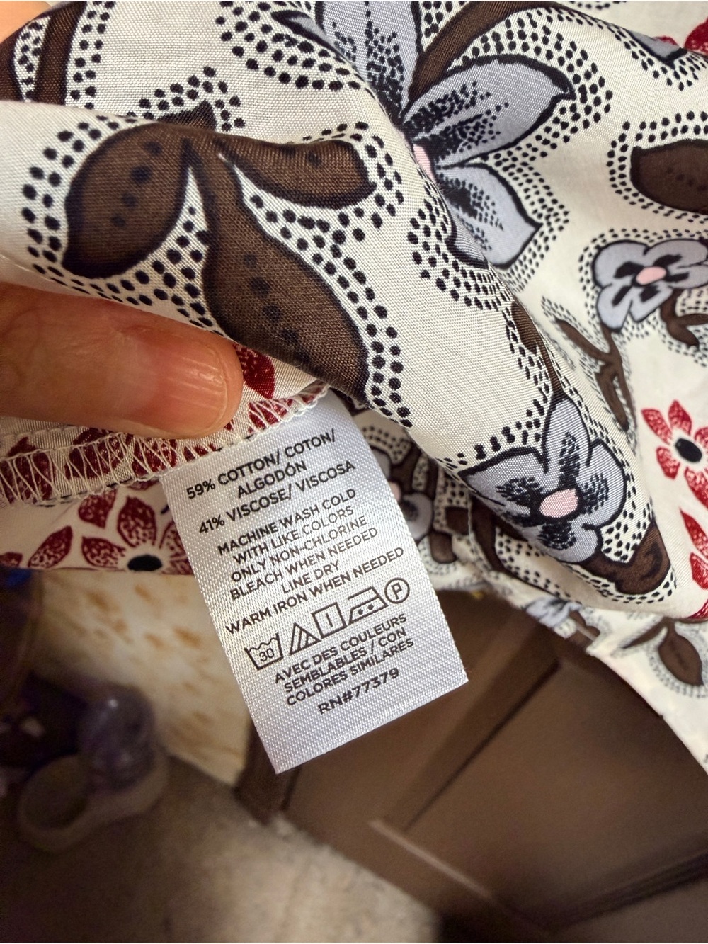 Ann Taylor Factory Floral Smocked Neck Women's Top in Cream with Pink & Brown - Picture 4 of 4